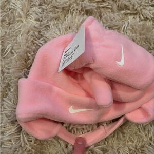 Nike Toddler Hat/Mitten Set NWT 2-4T